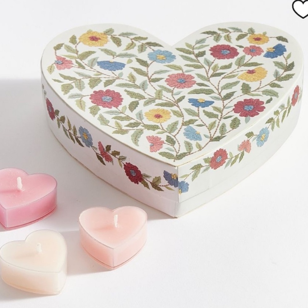 12 Pottery Ombre Hearts Scented Tealight Gift Set - Rose Peony